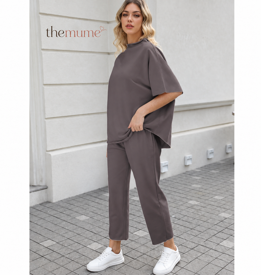 Women's 2-Piece Casual Trendy Clothing Set - 3/4 Batwing Sleeve Capelet Crew Neck Pullover Top&Wide Leg Pants